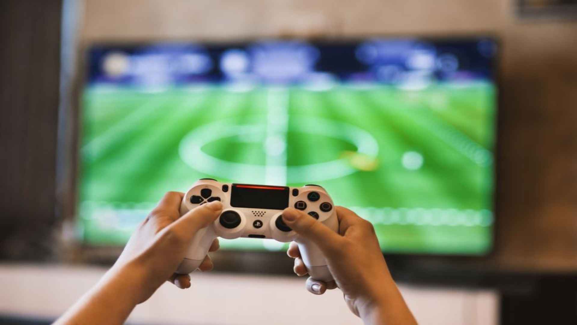 Football Games That Bring the Stadium to Your Screen